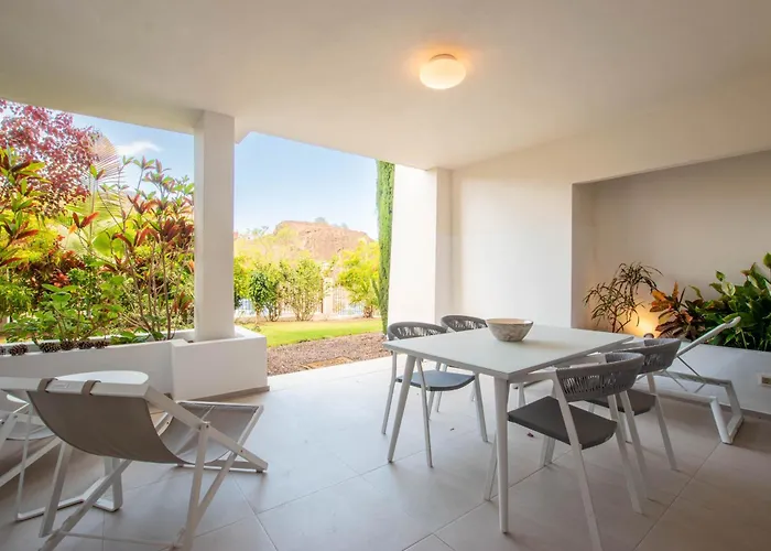 Tinerfe 0 * Эль-Пальмар