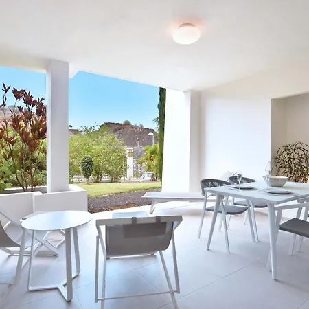 Nyaraló Tinerfe 0 *